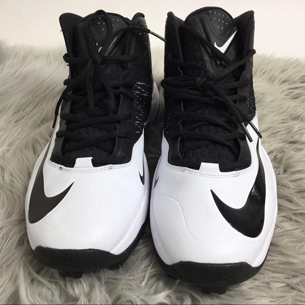 NIKE Zoom Code Elite Molded Football Cleats